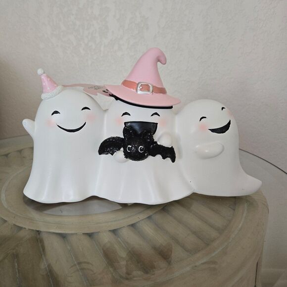 Goblin and Ghoul Cute Pink Ghost Trio Halloween Decor - Picture 1 of 5